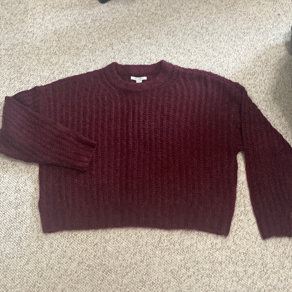 American eagle small sweater, burgundy